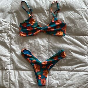Hawaiian Sun Blackbough bikini set